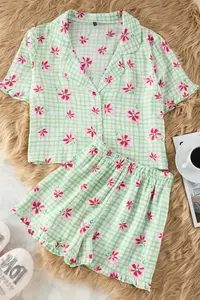 TRENDYOLMİLLA MINT Floral Frilly Viscose OF shorts Weaving Pajama Set