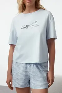 TRENDYOLMİLLA Light Blue Cotton Striped Slogan Printed OF shorts Knitting Pajama Set - Image 3