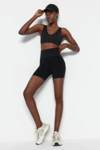 TRENDYOLMİLLA Black seamless/Seamless Extra Shaping Knitting Sports Shorts/Short Leggings - Image 4