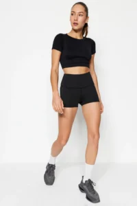 TRENDYOLMİLLA Black Shaping Belde Reflector Printed Knitting Sports Ekstra Shorts/Short Leggings - Image 4