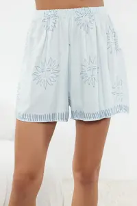 TRENDYOLMİLLA Mavi Galaxy Patterned Viscose OF shorts Weaving Pajama Set - Image 5