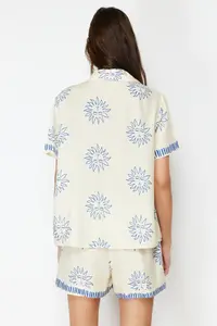 TRENDYOLMİLLA Ecru-Navy Blue Sun Patterned Viscose OF shorts Weaving Pajama Set - Image 5
