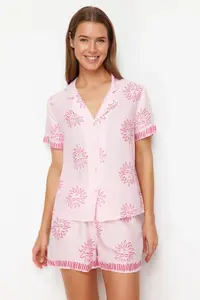 TRENDYOLMİLLA Pink Güneş Patterned Viscose OF shorts Weaving Pajama Set - Image 3