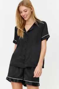 TRENDYOLMİLLA Black Piping Detailed Satin OF shorts Weaving Pajama Set - Image 4