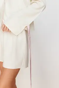 TRENDYOLMİLLA Ecru tied up/Ribbon/with bow and Piped Viscose OF shorts Weaving Pajama Set - Image 3