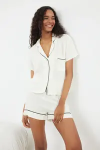 TRENDYOLMİLLA White Piping Detailed Viscose OF shorts Weaving Pajama Set