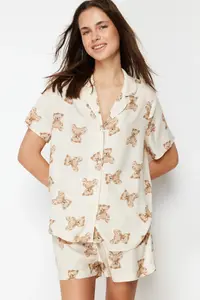 TRENDYOLMİLLA Beige Teddy Bear Viscose OF shorts Weaving Pajama Set - Image 2