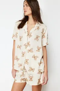 TRENDYOLMİLLA Beige Teddy Bear Viscose OF shorts Weaving Pajama Set - Image 3