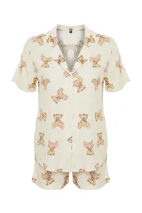 TRENDYOLMİLLA Beige Teddy Bear Viscose OF shorts Weaving Pajama Set - Image 7