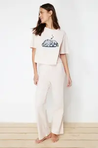 TRENDYOLMİLLA Powder Pink 100% Cotton Fil Printed Knitting Pajama Set - Image 2