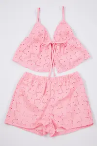 TRENDYOLMİLLA Pink Floral Lined Kendinden Patterned OF shorts Weaving Pajama Set - Image 5