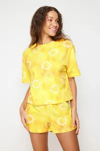 TRENDYOLMİLLA Yellow 100% Cotton Sun Patterned OF shorts Knitting Pajama Set - Image 3