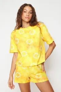TRENDYOLMİLLA Yellow 100% Cotton Sun Patterned OF shorts Knitting Pajama Set - Image 4