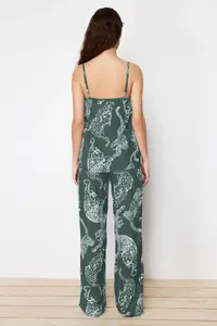 TRENDYOLMİLLA Green Kaplan Patterned Rope Sleeveless Viscose Weaving Pajama Set - Image 6