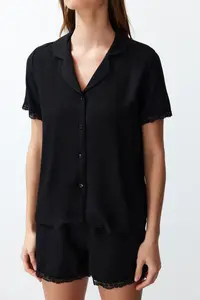 TRENDYOLMİLLA Black Lace Viscose OF shorts Weaving Pajama Set - Image 4