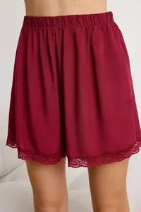 TRENDYOLMİLLA Burgundy Lace Viscose OF shorts Weaving Pajama Set - Image 3