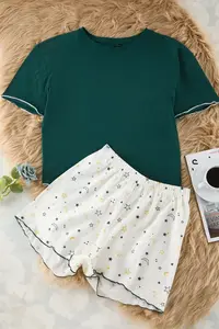 TRENDYOLMİLLA Emerald Green Galaxy Patterned Baby Overlock Detailed OF shorts Knitting Pajama Set - Image 2