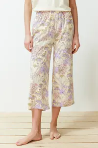 TRENDYOLMİLLA Yellow Floral Capri Knitting Pajama Set - Image 5