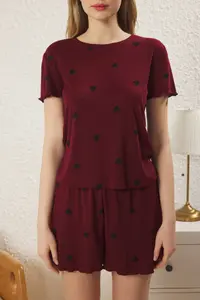 TRENDYOLMİLLA Burgundy Kalpli Slogan Printed Elastic Ribbed OF shorts Knitting Pajama Set - Image 3