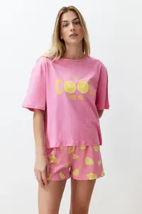 TRENDYOLMİLLA Pink 100% Cotton Slogan and Lemon Printed OF shorts Knitting Pajama Set