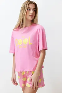 TRENDYOLMİLLA Pink 100% Cotton Slogan and Lemon Printed OF shorts Knitting Pajama Set - Image 3