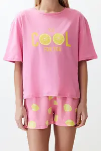 TRENDYOLMİLLA Pink 100% Cotton Slogan and Lemon Printed OF shorts Knitting Pajama Set - Image 5