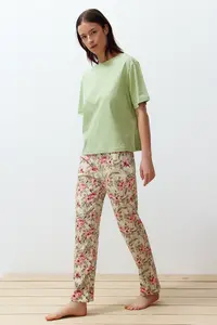 TRENDYOLMİLLA Green 100% Cotton Floral Knitting Pajama Set - Image 3