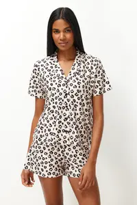 TRENDYOLMİLLA Beige-Multicolored Leopard Patterned OF shorts Knitting Pajama Set - Image 3