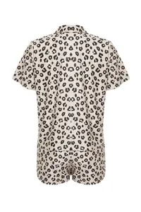 TRENDYOLMİLLA Beige-Multicolored Leopard Patterned OF shorts Knitting Pajama Set - Image 8