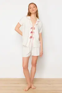TRENDYOLMİLLA White Ribbon/Bow and Piping Detailed Viscose OF shorts Weaving Pajama Set - Image 2