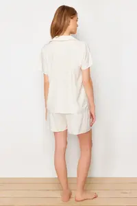 TRENDYOLMİLLA White Ribbon/Bow and Piping Detailed Viscose OF shorts Weaving Pajama Set - Image 6