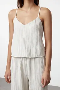 TRENDYOLMİLLA Ecru Binding Detailed Rope Sleeveless Weaving Pajama Set - Image 4