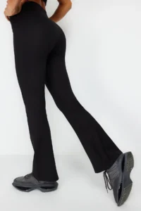 TRENDYOLMİLLA Black Brushed Soft Material flared leg Yoga Knitting Sports Leggings - Image 3
