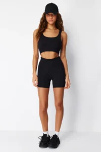 TRENDYOLMİLLA Black Brushed Soft Material Drink Waist Pocket Detail Knitting Sports Shorts/Short Leggings - Image 3