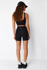 TRENDYOLMİLLA Black Brushed Soft Material Drink Waist Pocket Detail Knitting Sports Shorts/Short Leggings - Image 5
