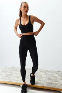 TRENDYOLMİLLA Black Brushed Shaping Mat and Soft Material Full Size Knitting Sports Leggings
