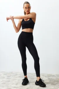 TRENDYOLMİLLA Black Brushed Shaping Mat and Soft Material Full Size Knitting Sports Leggings - Image 2