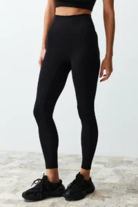 TRENDYOLMİLLA Black Brushed Shaping Mat and Soft Material Full Size Knitting Sports Leggings - Image 3
