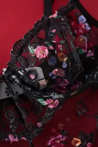 TRENDYOLMİLLA Black Lace Embroidered Floral Wireless snaps Knitting Bodysuit .D.00000 - Image 7