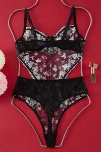 TRENDYOLMİLLA Black Lace Embroidered Floral Wireless snaps Knitting Bodysuit .D.00000 - Image 8