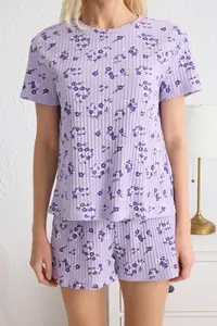 TRENDYOLMİLLA Lilac Floral Ribbed T-Shirt & OF shorts Knitting Pajama Set - Image 3