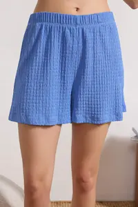 TRENDYOLMİLLA Mavi Crepe OF shorts Knitting Pajama Set - Image 3