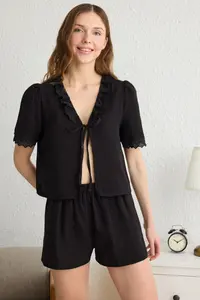 TRENDYOLMİLLA Black 100% Cotton Embroidered Binding Detailed Muslin OF shorts Weaving Pajama Set