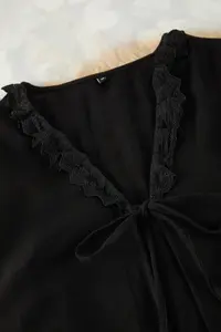 TRENDYOLMİLLA Black 100% Cotton Embroidered Binding Detailed Muslin OF shorts Weaving Pajama Set - Image 8