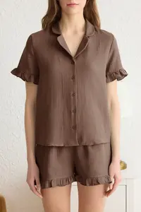 TRENDYOLMİLLA Bitter Brown 100% Cotton Frilly Muslin OF shorts Weaving Pajama Set - Image 4