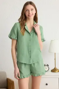 TRENDYOLMİLLA Green 100% Cotton Frilly Muslin OF shorts Weaving Pajama Set - Image 2