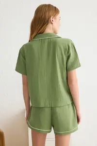 TRENDYOLMİLLA Light Green 100% Cotton Piped Muslin OF shorts Weaving Pajama Set - Image 5