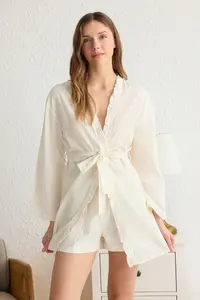 TRENDYOLMİLLA Ecru 3 Sets 100% Cotton Frilly OF shorts Weaving Robe+Pajama Set - Image 4