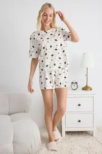 TRENDYOLMİLLA White 100% Cotton Galaxy Patterned OF shorts Knitting Pajama Set - Image 2