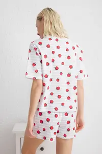 TRENDYOLMİLLA Multicolored 100% Cotton Striped and Strawberry Patterned OF shorts Knitting Pajama Set - Image 5